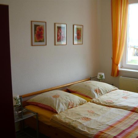 Uns lütt Wohnung Nossentiner Huette Exterior foto